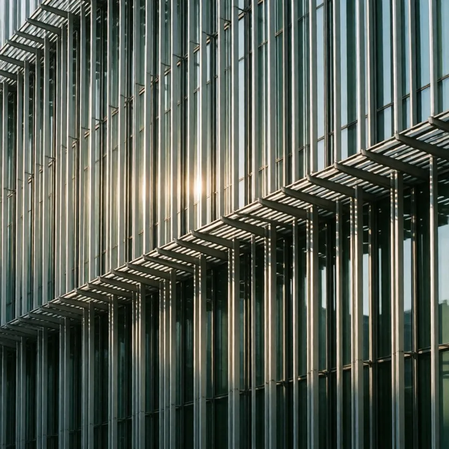 Facade lamellas